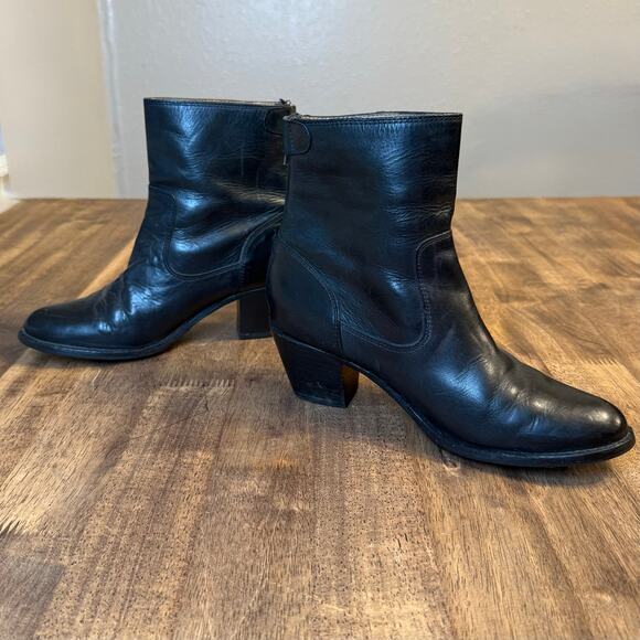 Frye Women’s Jackie Botton Leather Zip-Closure Healed Bootie Boots BLK Size 6.5B - Picture 4 of 13